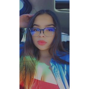 Meet your Posher, Luisa